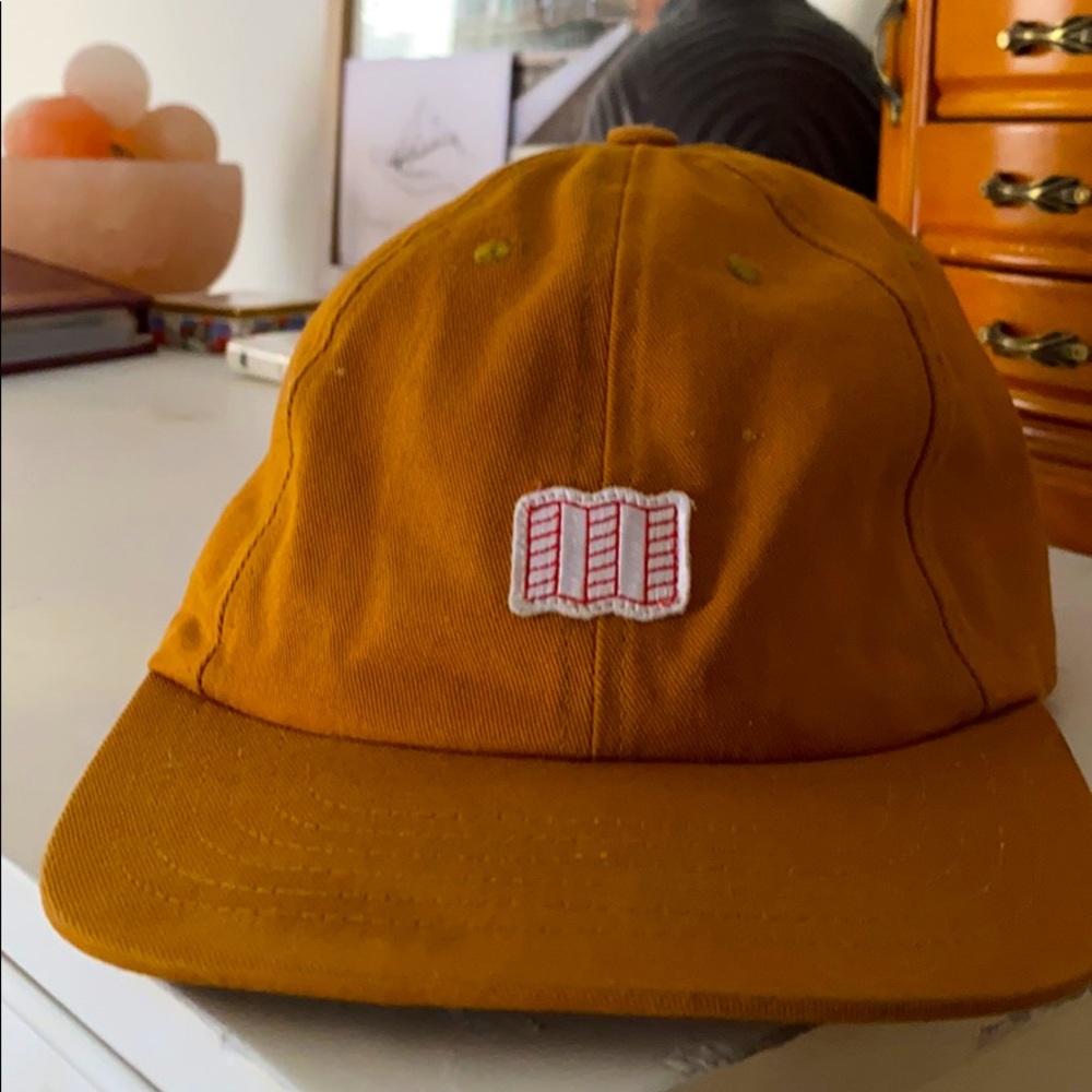 Topo design hat